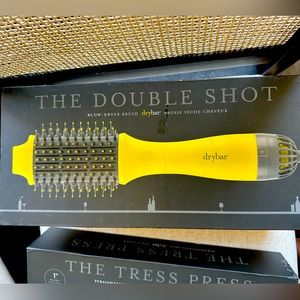 DryBar Double shot round brush